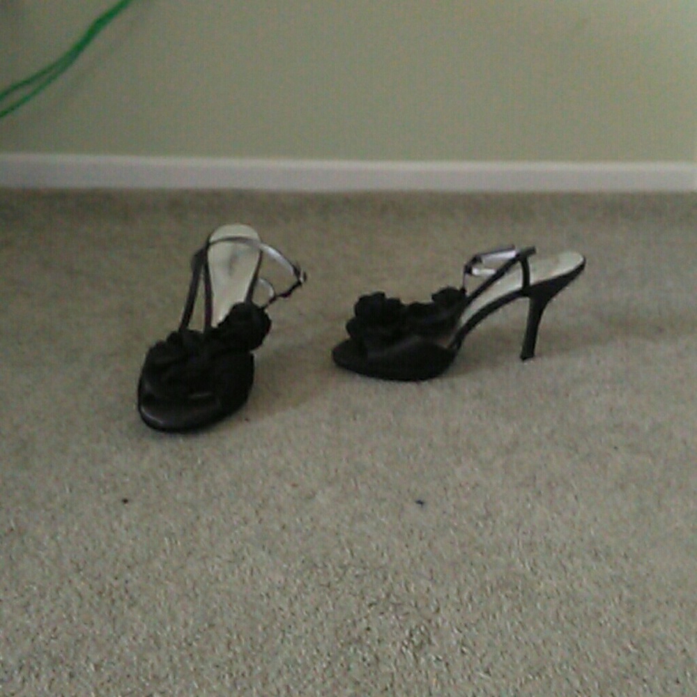 Woman's shoes